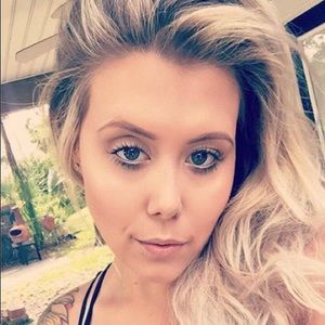 Meet your Posher, Aimee